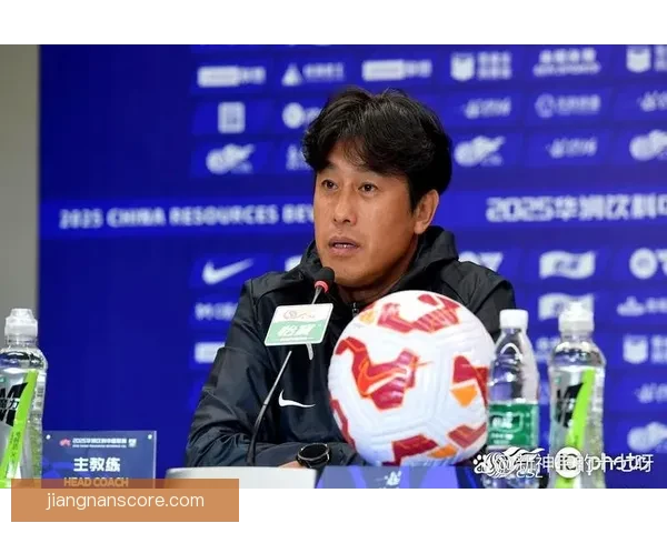 徐正源神来变阵激活成都攻防体系五球横扫对手尽显名帅掌控力